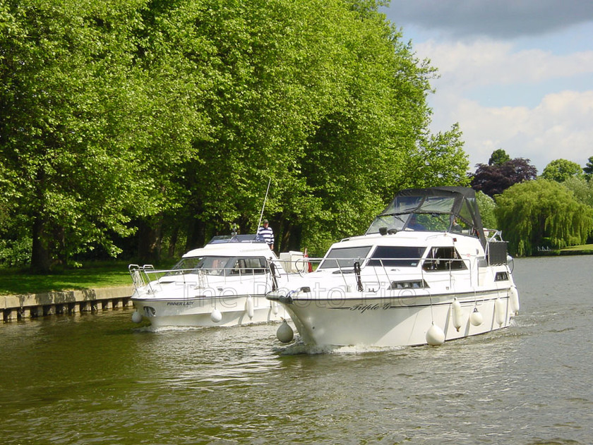 river thames